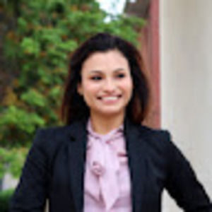 Meet your Posher, Roxana